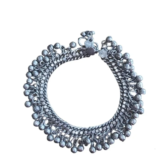 VINTAGE Chime Ankle Bracelet - Picture 1 of 2